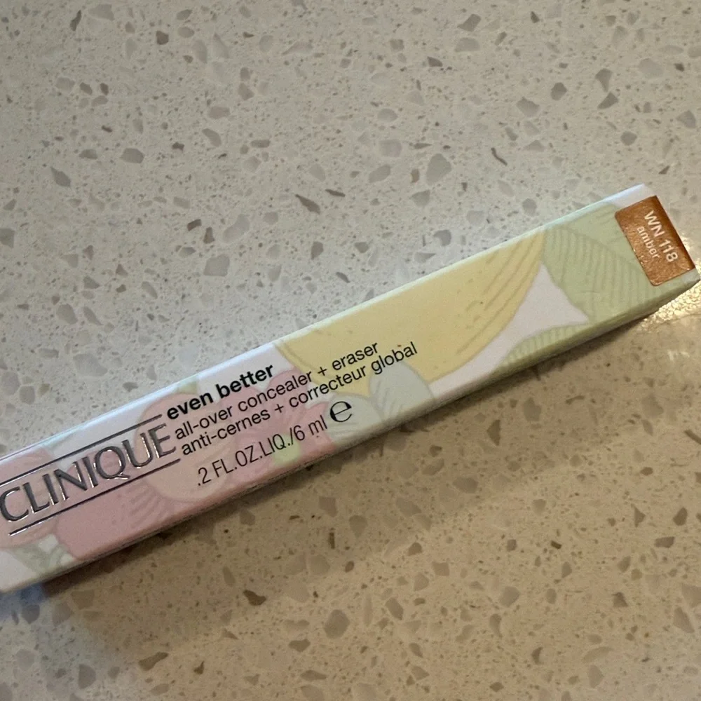Clinique’s Even Better All-Over Concealer + Eraser Color Corrector WN118 Amber